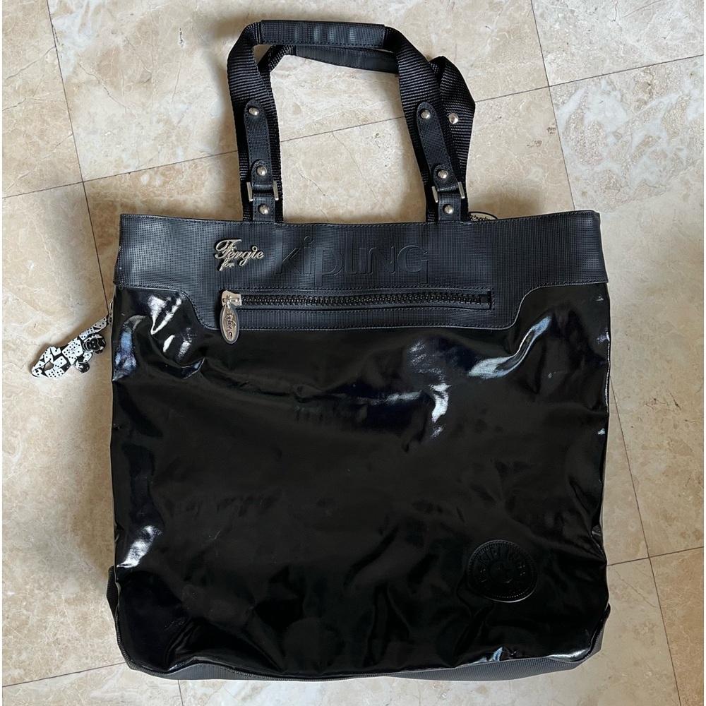 Gorgeous Fergie for Kipling black tote; Weekender
